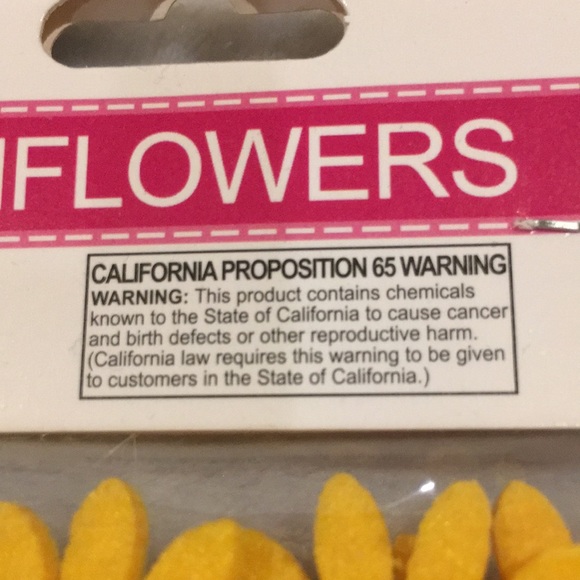 Felt Sunflowers Crafting Bundle Four Packs of 12 pceach 4cm Mini Sunflowers NWT - Picture 8 of 12